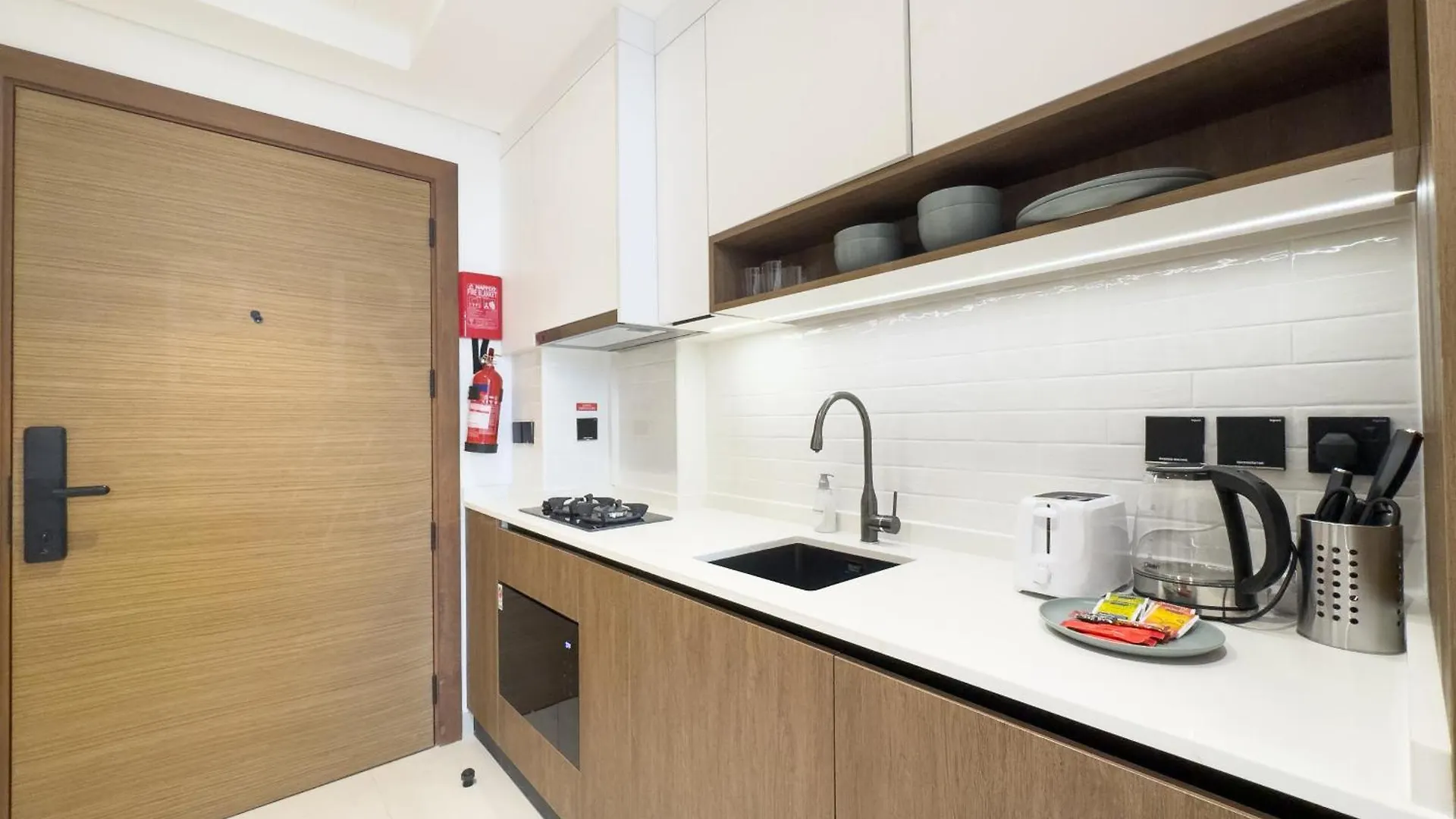 Prime Res 3 -Studio Alfurjan 208 Dubai