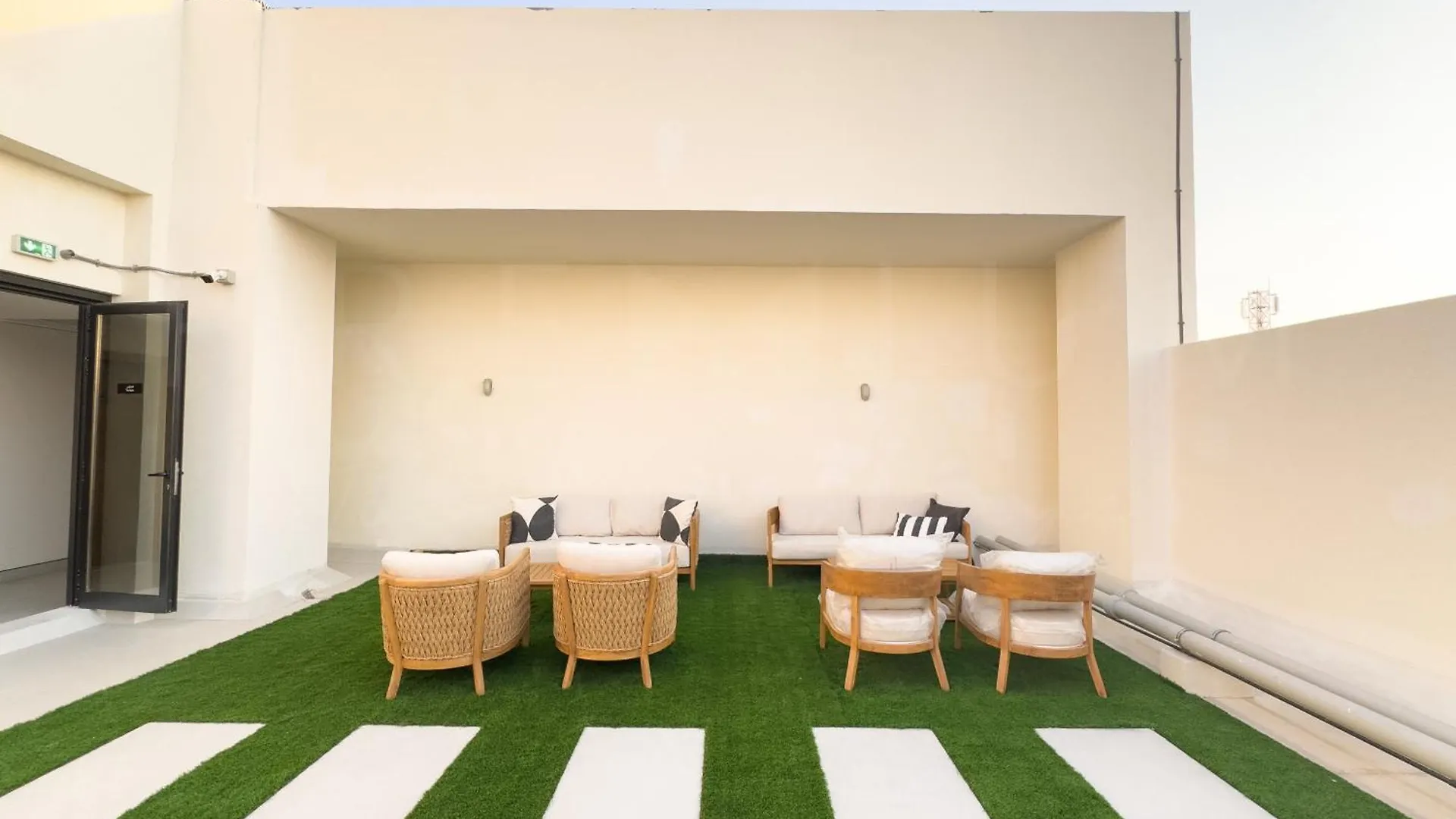 Prime Res 3 -Studio Alfurjan 208 Dubai Apartment